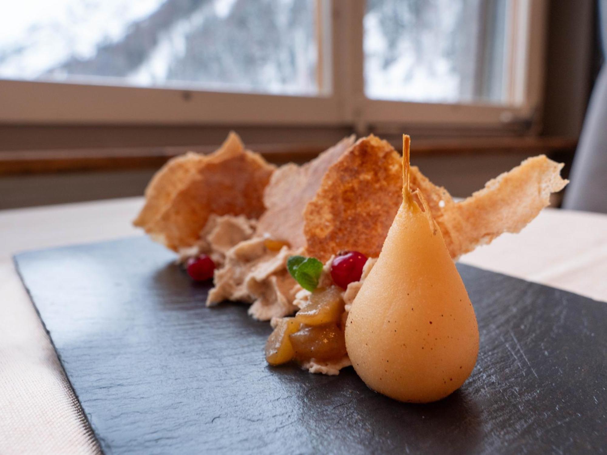 Hotel Le Besso - Swiss Romantic Lodge Циналь Экстерьер фото