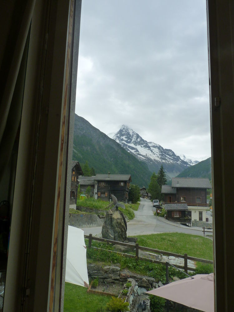 Hotel Le Besso - Swiss Romantic Lodge Циналь Экстерьер фото